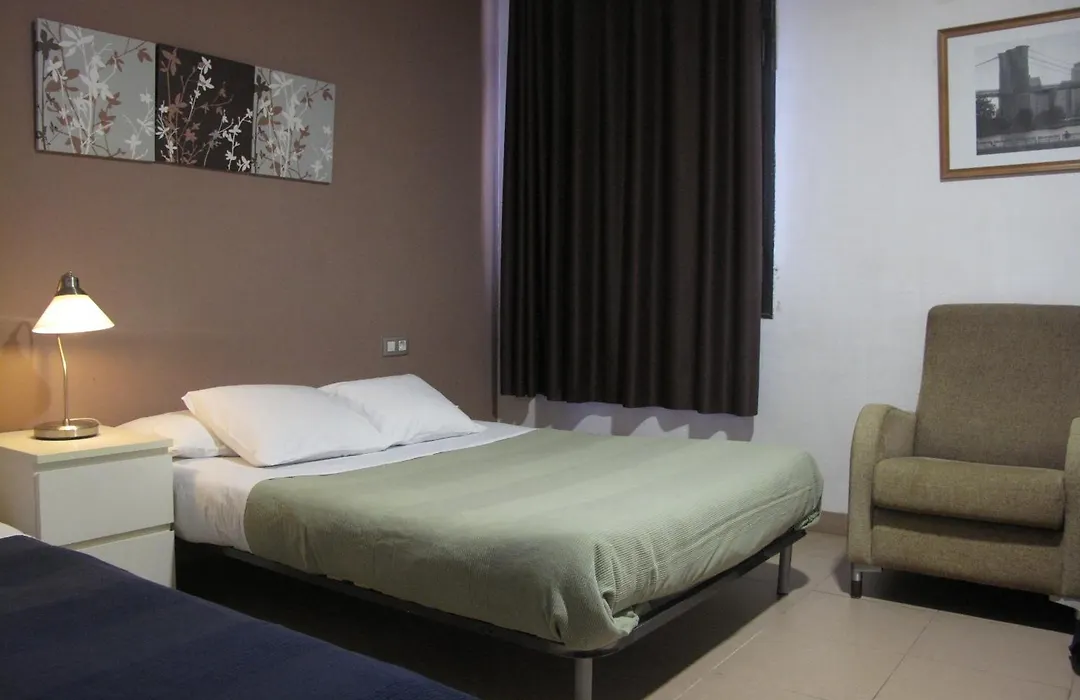 Hostal Lk Barcelona-1
